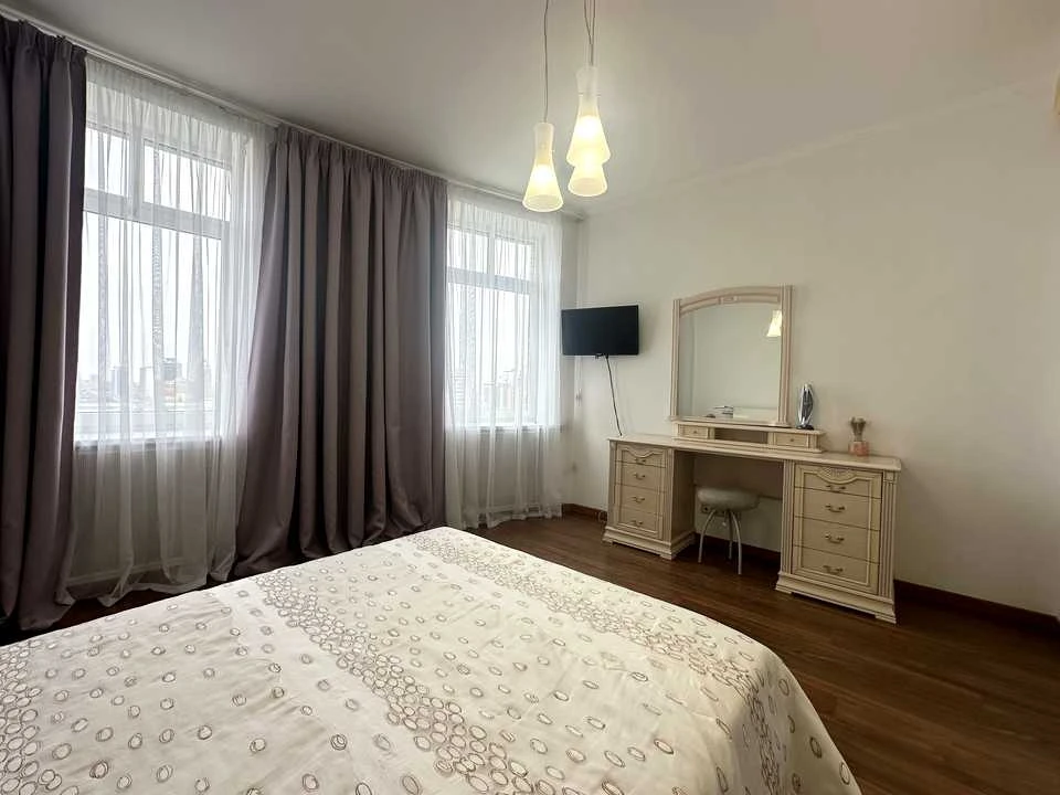 Apartment. Kyiv, Lesya Ukrainky Boulevard