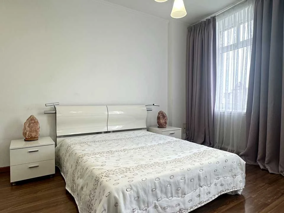 Apartment. Kyiv, Lesya Ukrainky Boulevard