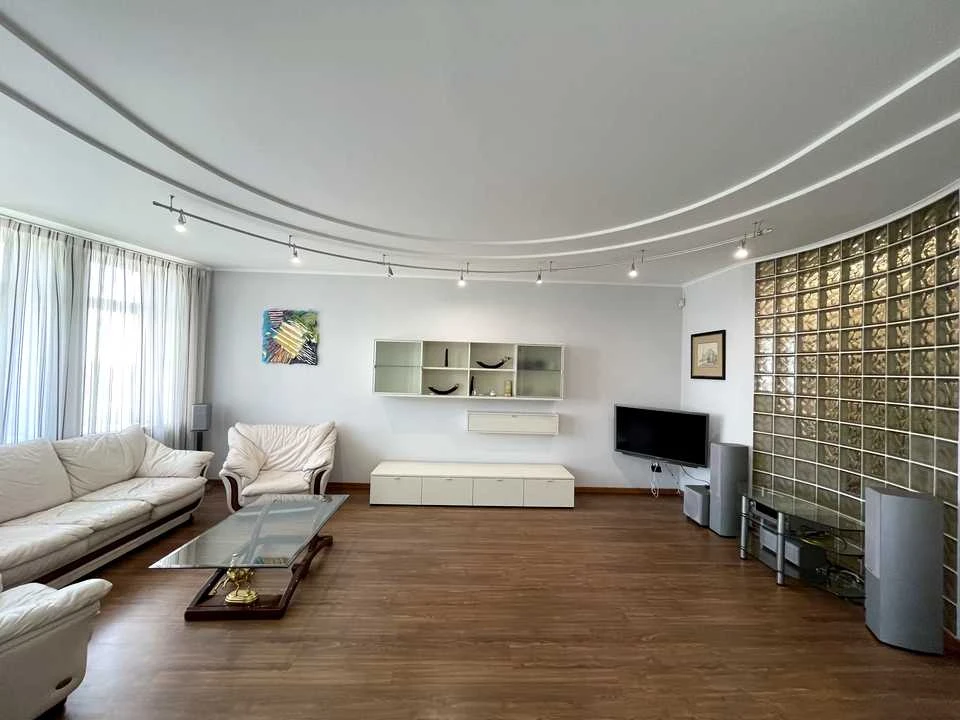 Apartment. Kyiv, Lesya Ukrainky Boulevard