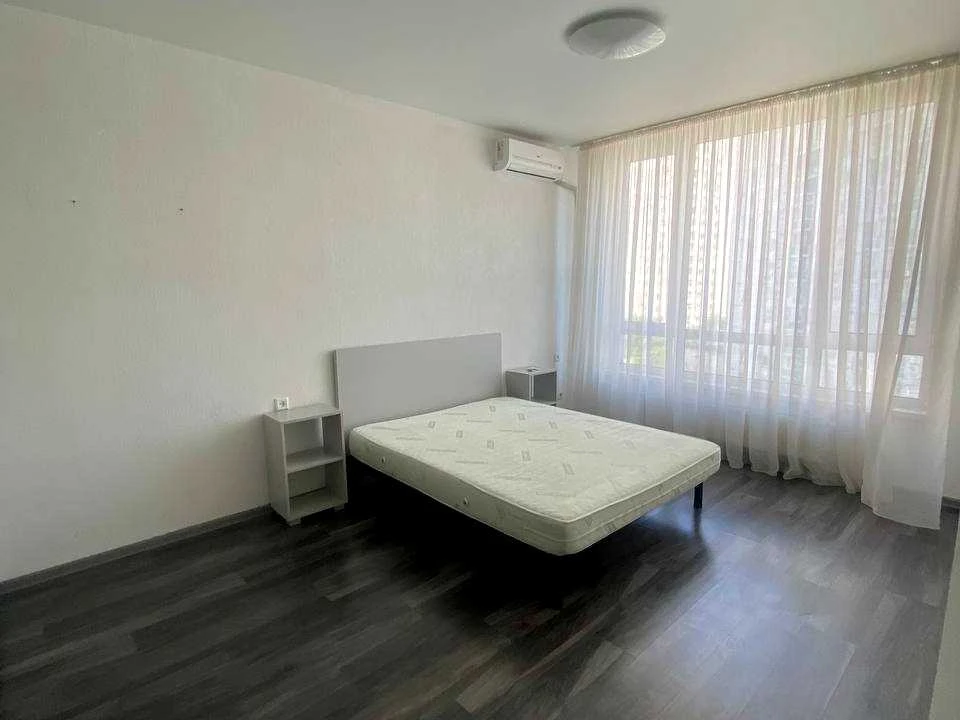 Apartment. Kyiv, Liskivska St.