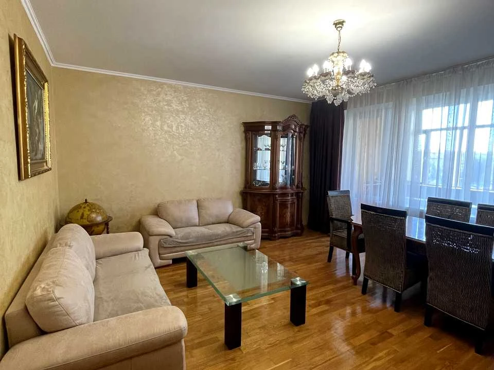 Квартира. Киев, Леся Украинки бульв.