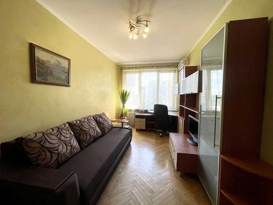 Квартира. Киев, Леся Украинки бульв.