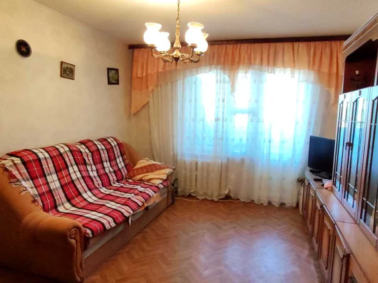 Apartment. Luk'yans'ka St.