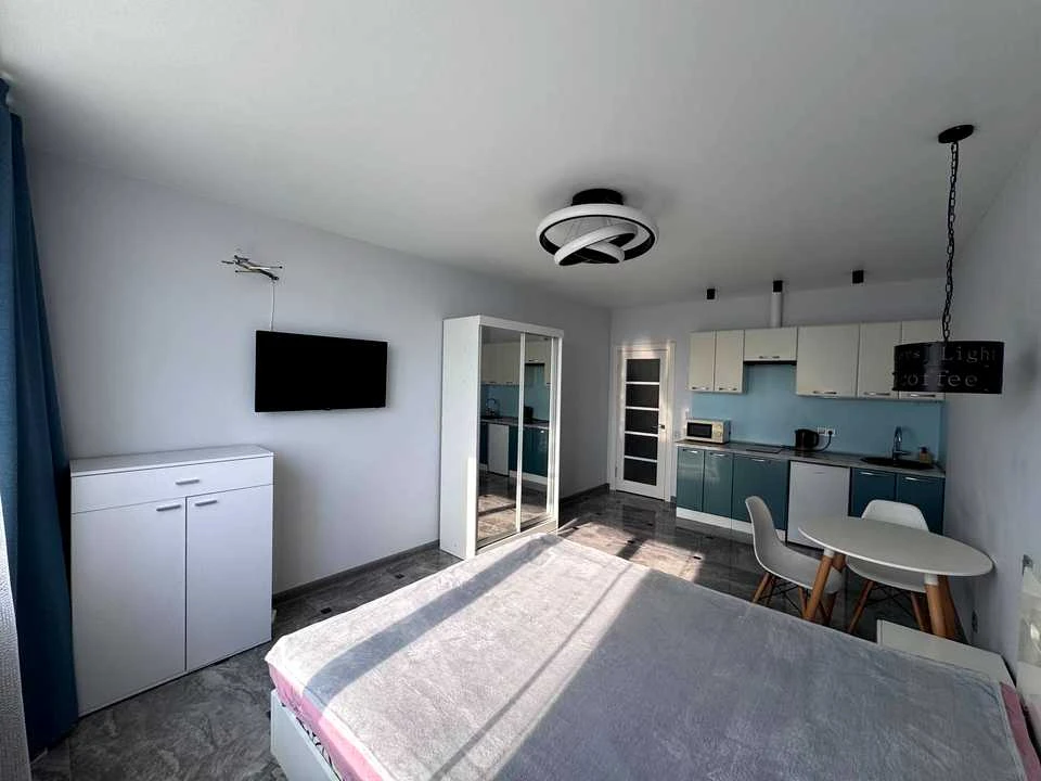 Apartment. Street of Hersona.