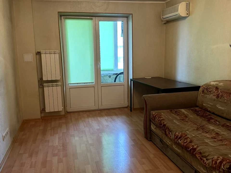 Apartment. Kyiv, Entuziastiv Street