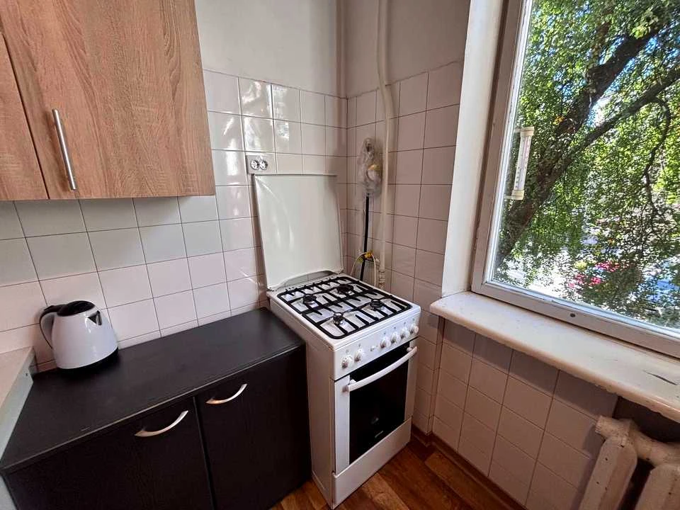 2-room apartment. Kyiv, Yerevan Street.