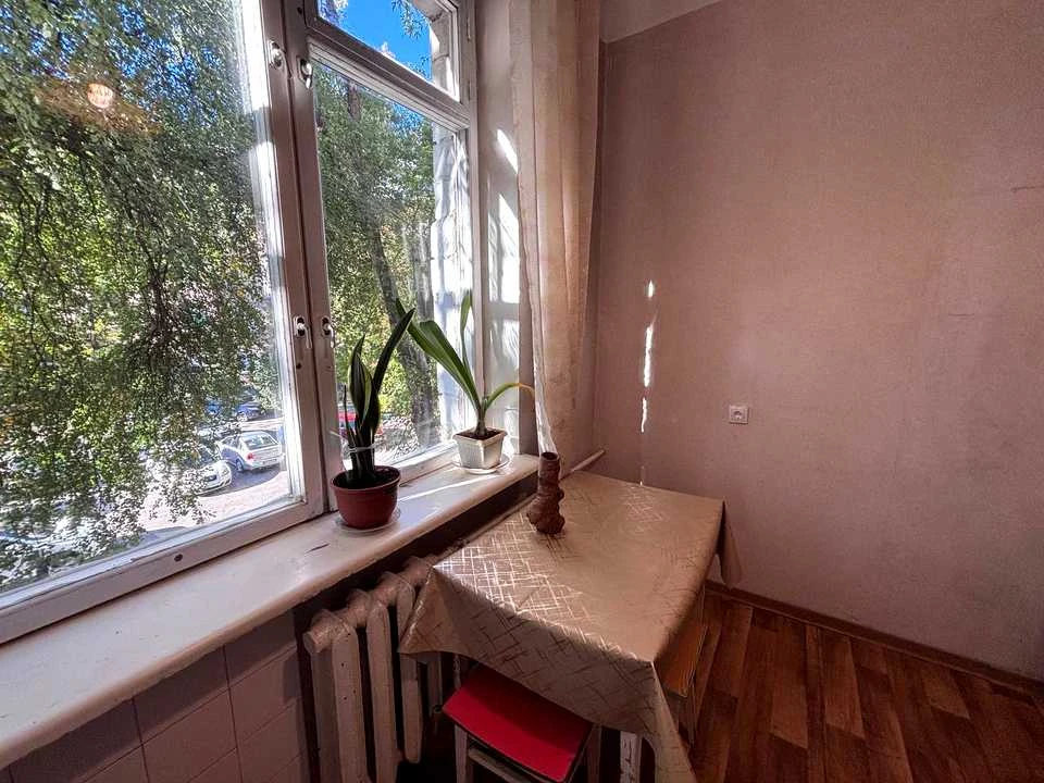 2-room apartment. Kyiv, Yerevan Street.
