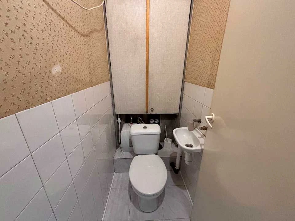 2-room apartment. Kyiv, Yerevan Street.