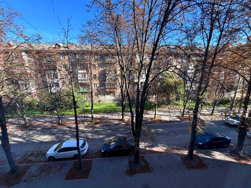 2-room apartment. Kyiv, Yerevan Street.