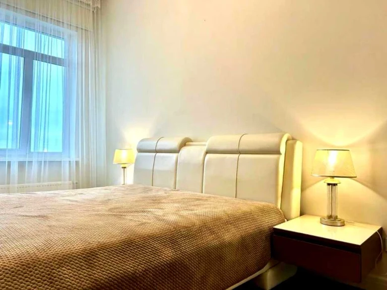 2-room apartment. Valerian Lobanovsky Street, Kyiv