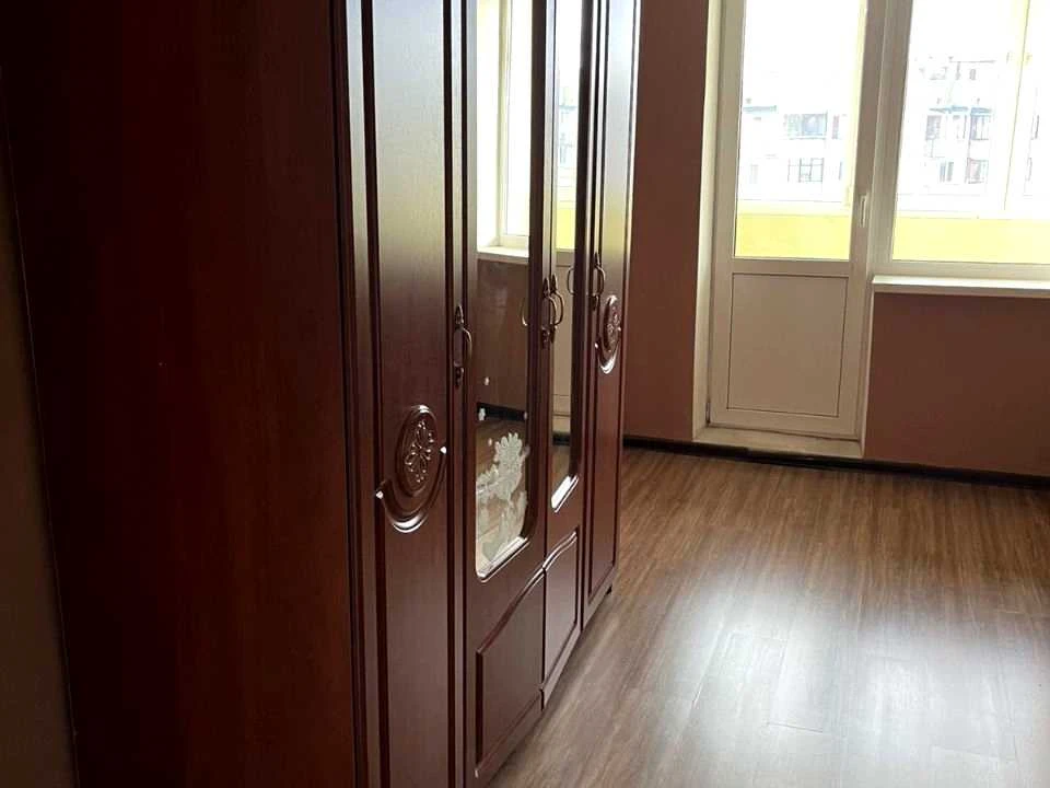 Apartment. Street Drahomanova, Kyiv