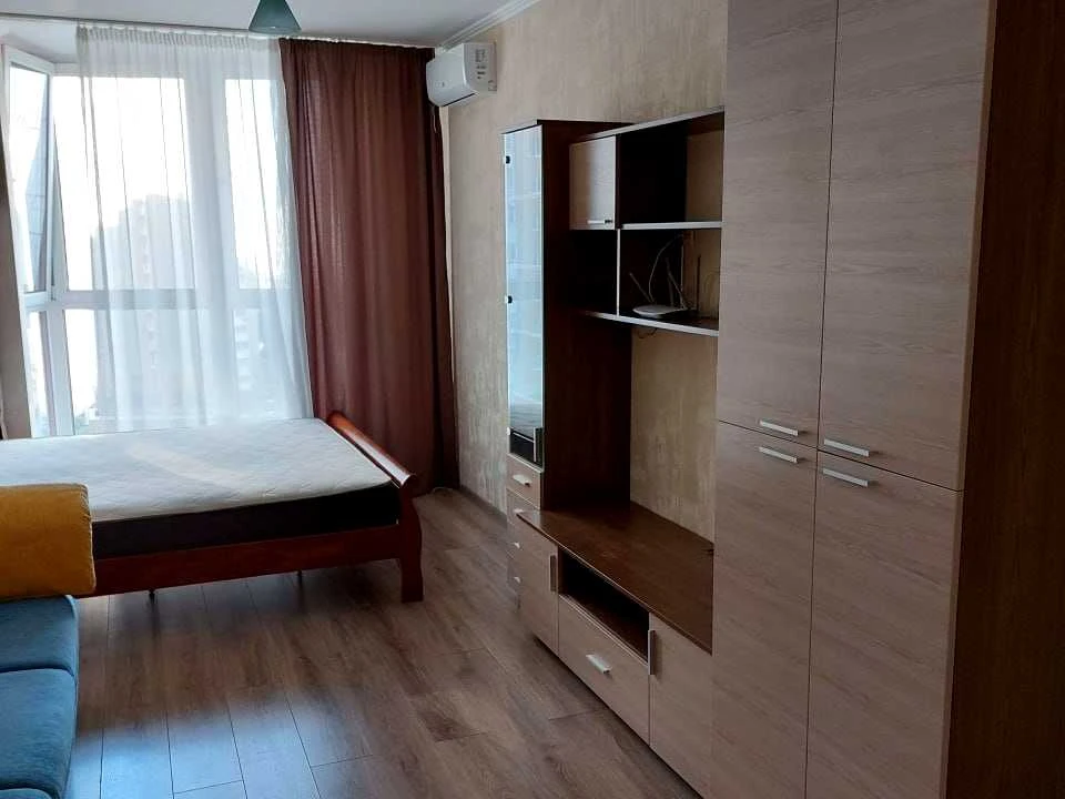 Apartment. DragomANOVA St., Kyiv