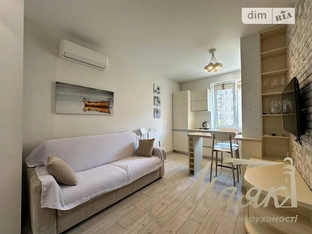 Long-term rental of a 5-room apartment on St. Reytarska 5 • ID 33