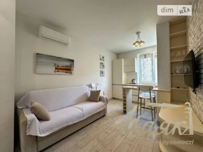 Long-term rental of a 5-room apartment on St. Reytarska 5 • ID 33