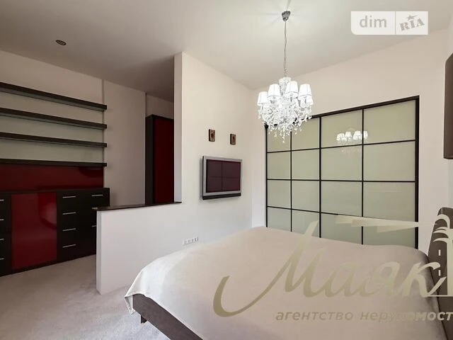 Long-term rental of a 5-room apartment on St. Reytarska 5 • ID 33