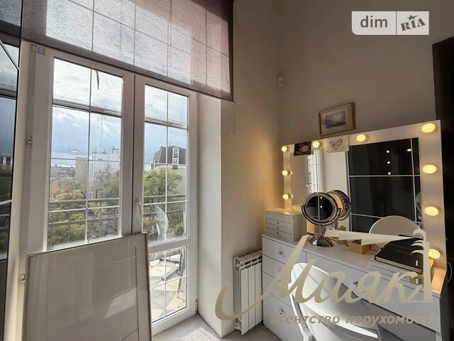 Long-term rental of a 5-room apartment on St. Reytarska 5 • ID 33
