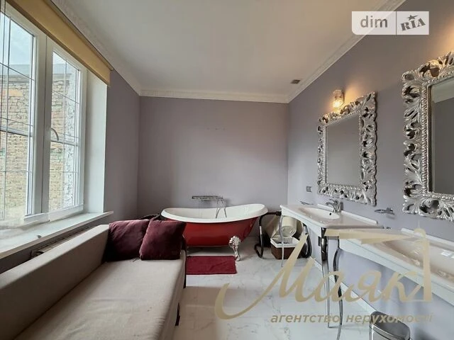 Long-term rental of a 5-room apartment on St. Reytarska 5 • ID 33