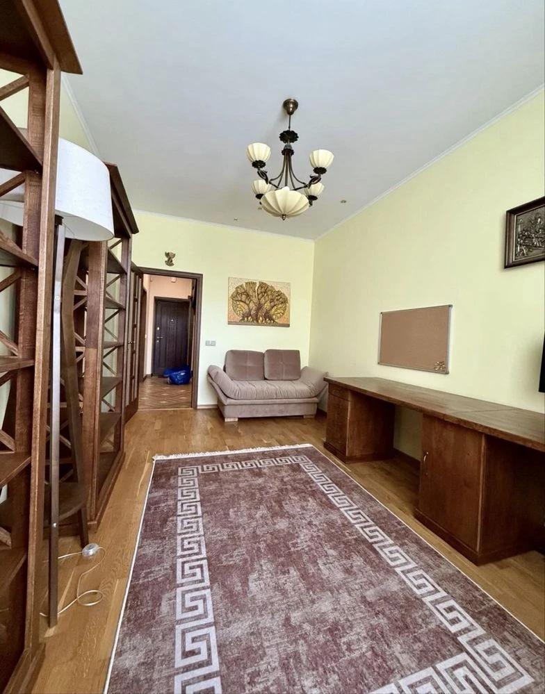 New Construction Two-Level Apartment 130m Prospect Chornovola Int