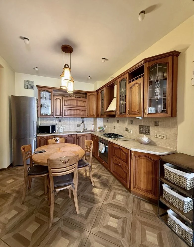 New Construction Two-Level Apartment 130m Prospect Chornovola Int
