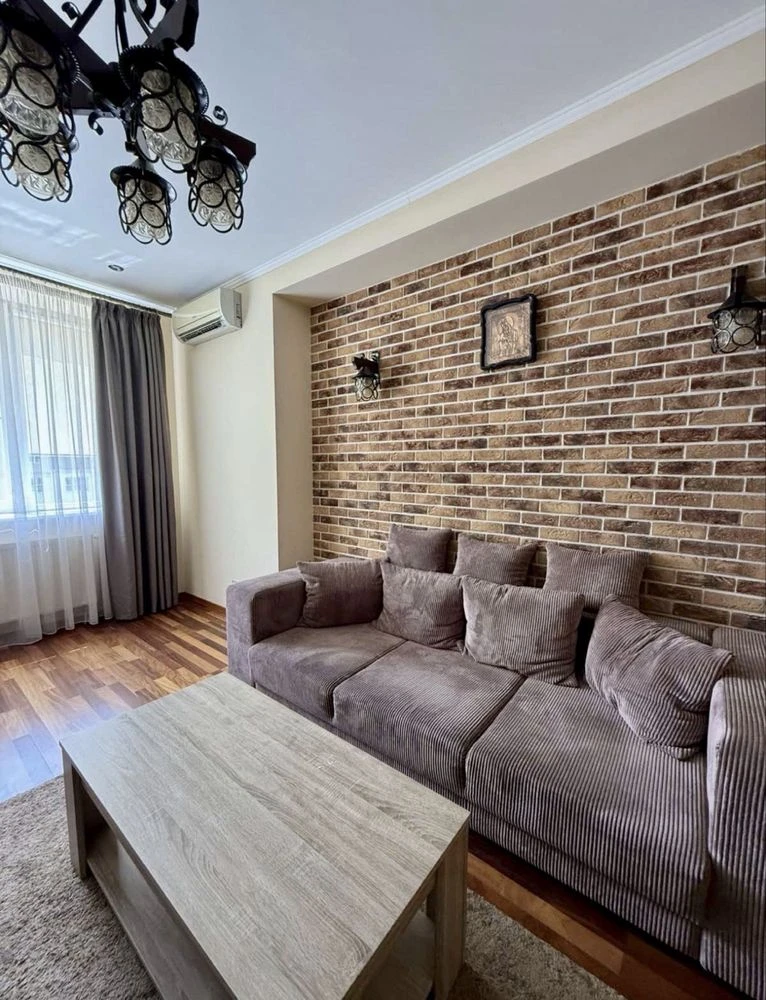 New Construction Two-Level Apartment 130m Prospect Chornovola Int