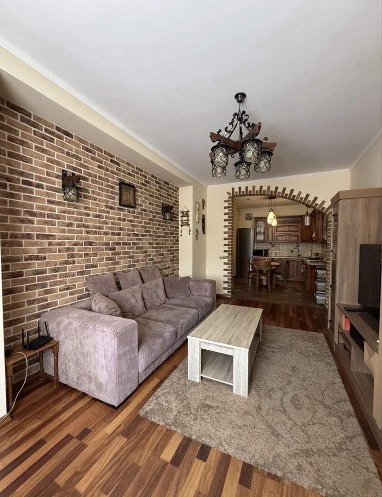 New Construction Two-Level Apartment 130m Prospect Chornovola Int