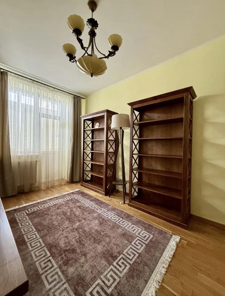 New Construction Two-Level Apartment 130m Prospect Chornovola Int