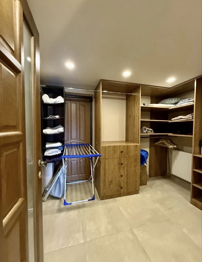 New Construction Two-Level Apartment 130m Prospect Chornovola Int