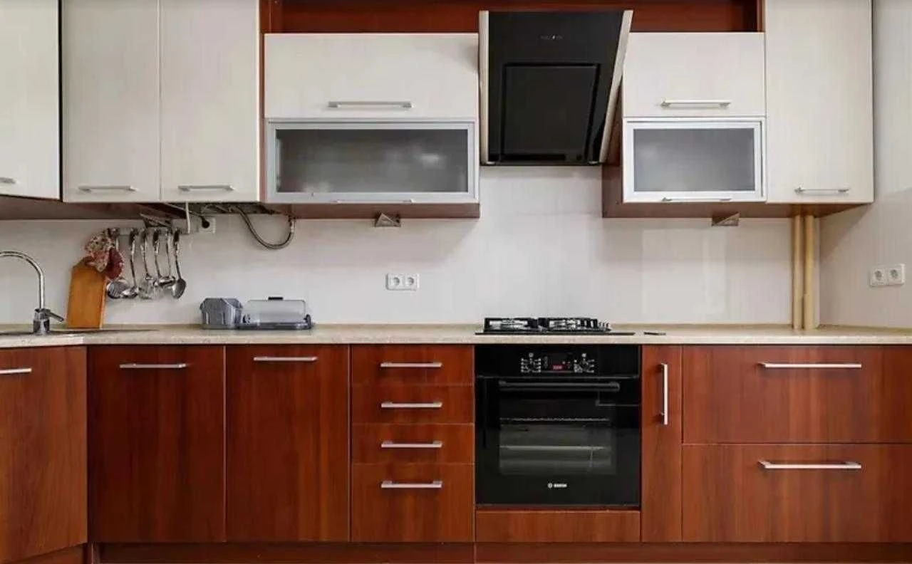 Sale of a spacious 3-room apartment with parking space on Prospekt