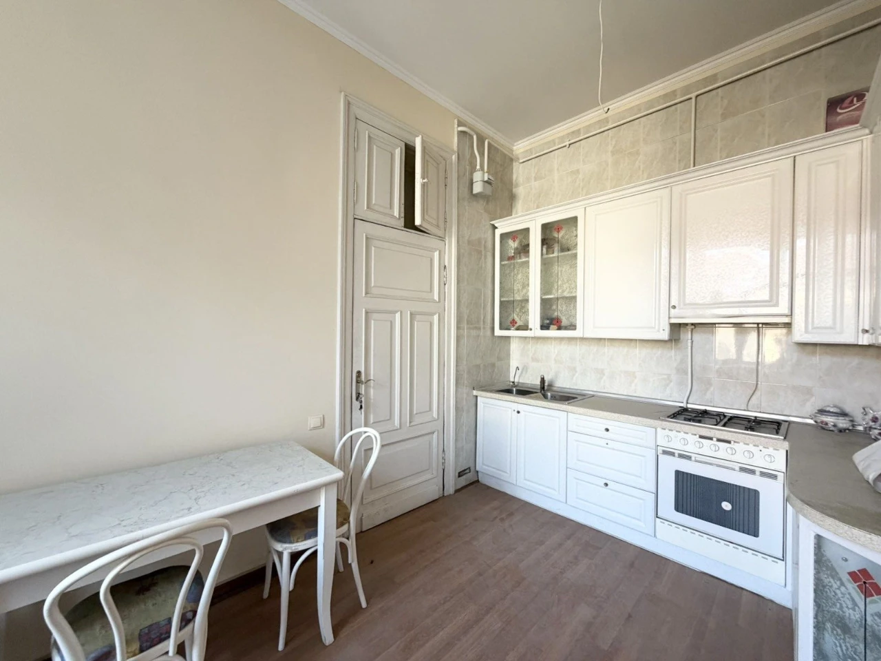 4 комна apartment Европейская / Греческая