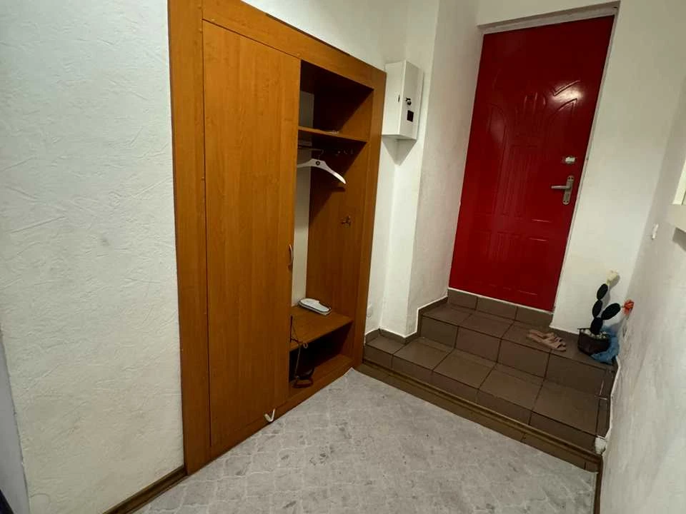 Apartment. Odessa, Pastora St.
