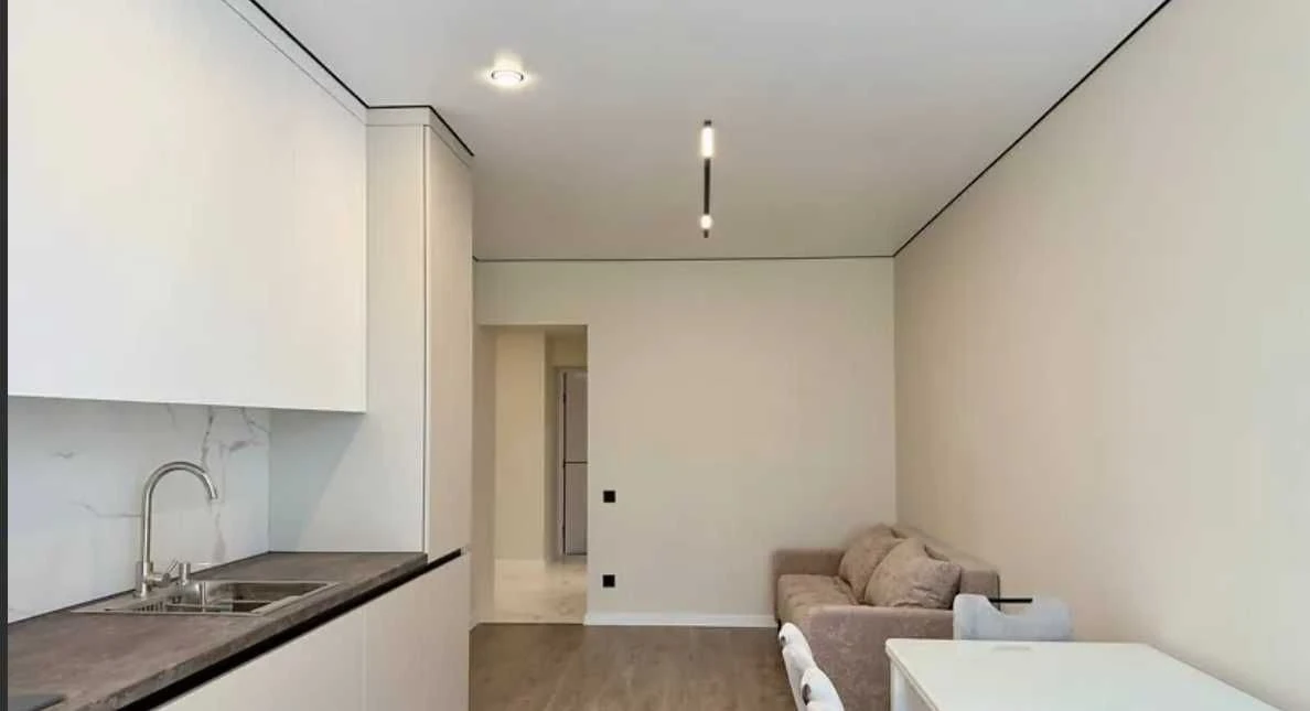 Продається сучасна 1-кімнатна квартира на Студентській 47 м²