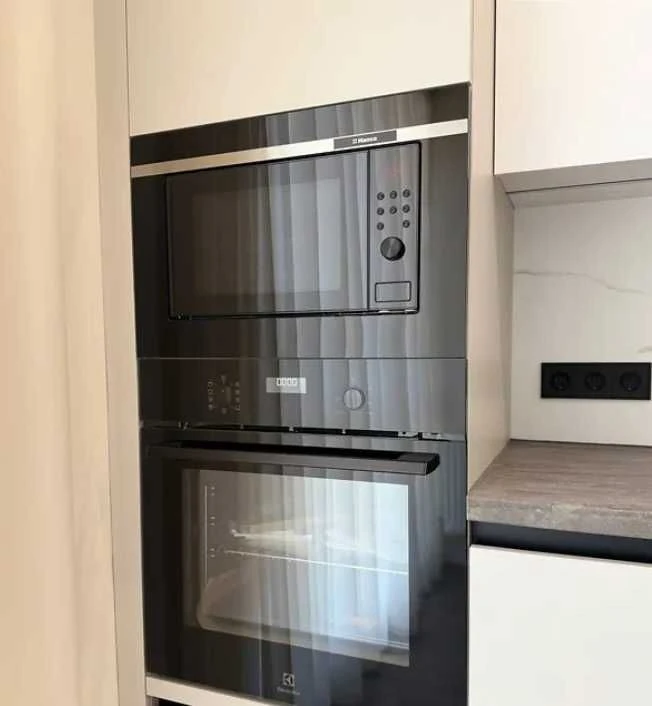 Продається сучасна 1-кімнатна квартира на Студентській 47 м²