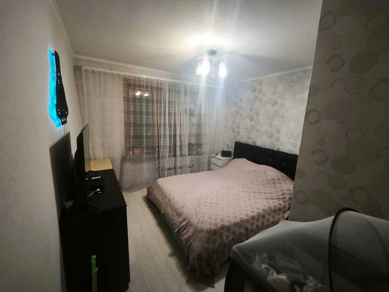 For Sale Spacious 3-room Apartment of Yuri Lipa Usenko, Left Bank