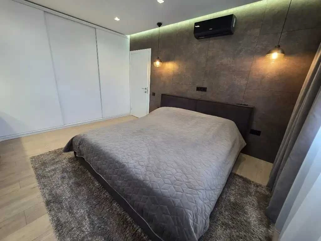 For Sale: 3-bedroom apartment in residential complex СЧАСТЛИВЫЙ, Подстанция/Тополь-1