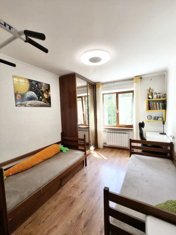 Продаж 2 кімнатної кв-ри, 2/9 поверх, з ремонтом, лівий бере