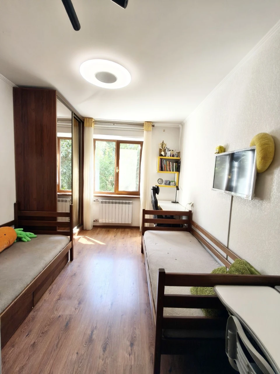 Продаж 2 кімнатної кв-ри, 2/9 поверх, з ремонтом, лівий бере