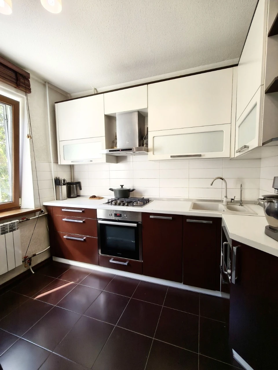 Продаж 2 кімнатної кв-ри, 2/9 поверх, з ремонтом, лівий бере