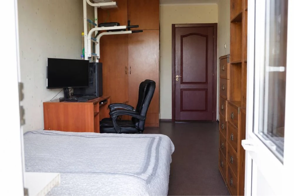 For sale 3-room apartment Kholodilnaya Klochko Caravan with renovation