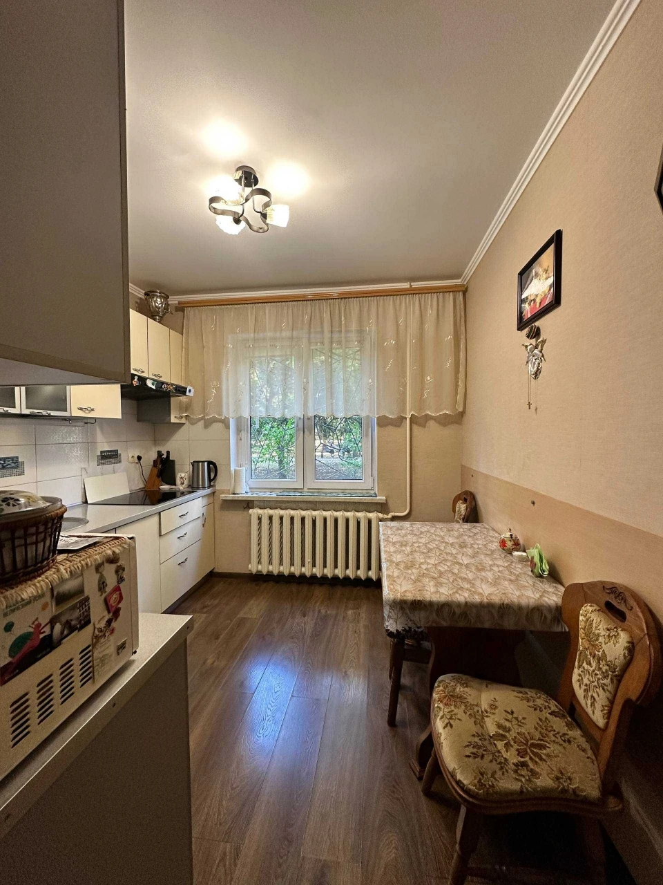 Продам 2-комнат. квартиру с Капитальным РЕМОНТОМ на КОТОВСКО