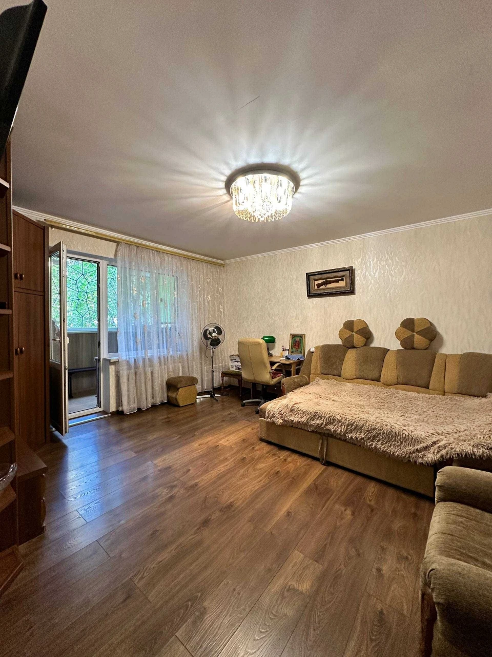 Продам 2-комнат. квартиру с Капитальным РЕМОНТОМ на КОТОВСКО