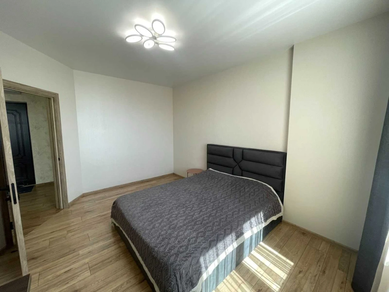 2-комнатная квартира Ремонт 60м² Новый дом на Вильямса/Король