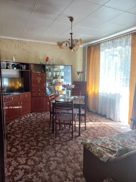 Продаю 2-комнатную квартиру на Черемушках.