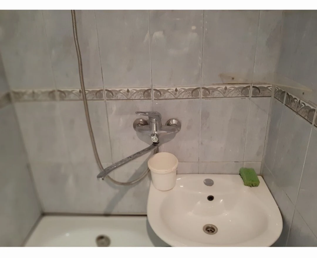 Apartment in a private house with a large yard in Chernivtsi