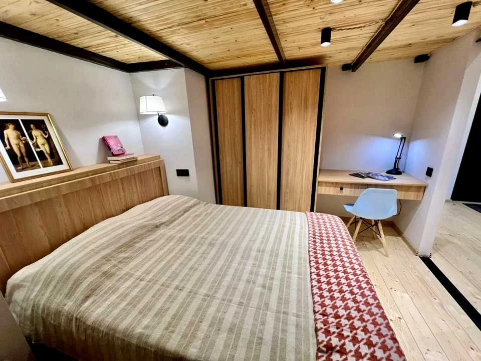 One-bedroom apartment. Omelana Popovych St., Lviv.