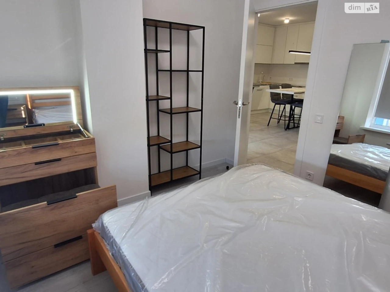 Long-Term Rental Apartment, Left Bank District