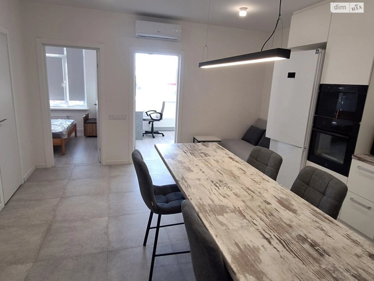 Long-Term Rental Apartment, Left Bank District