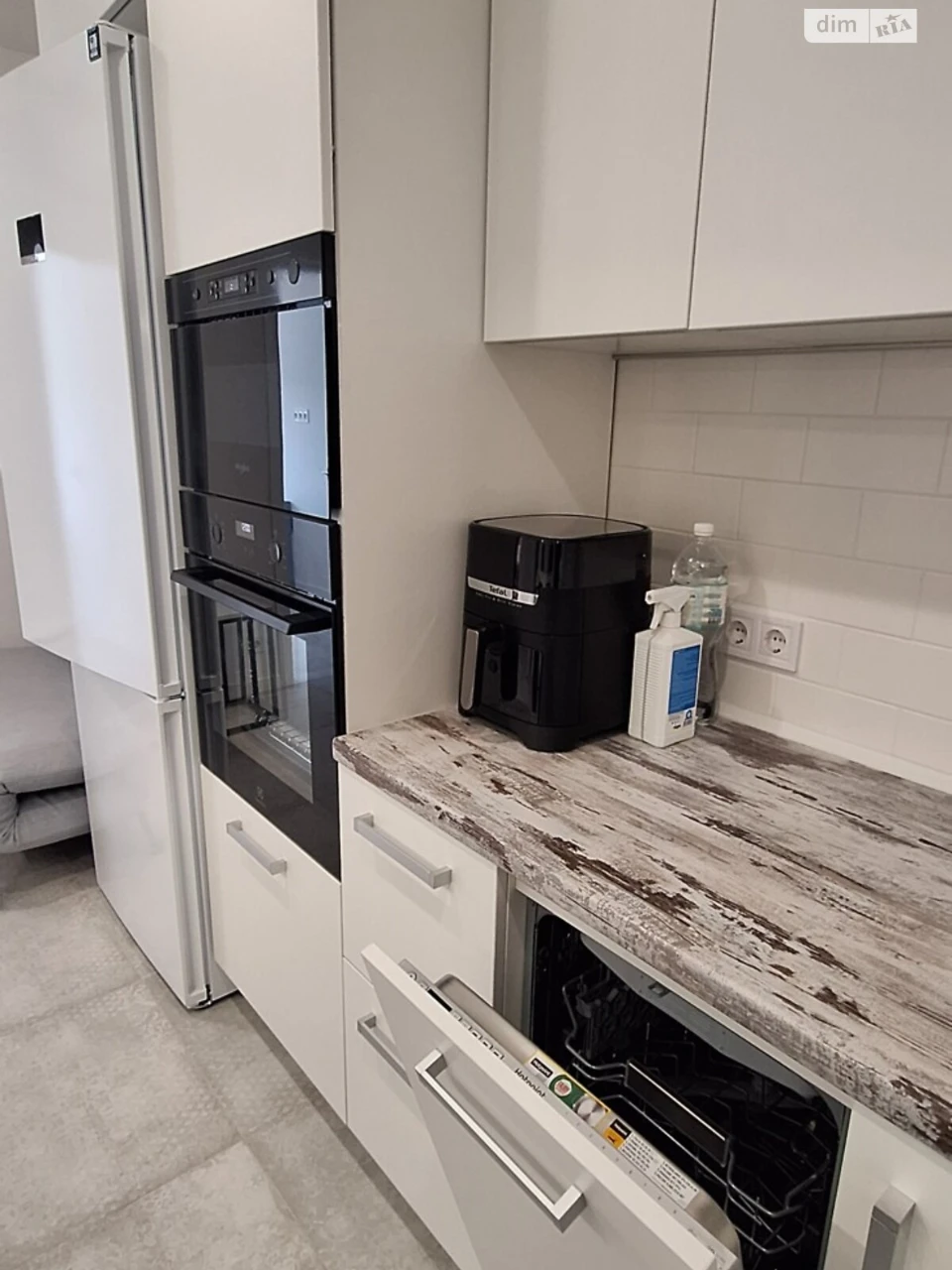 Long-Term Rental Apartment, Left Bank District