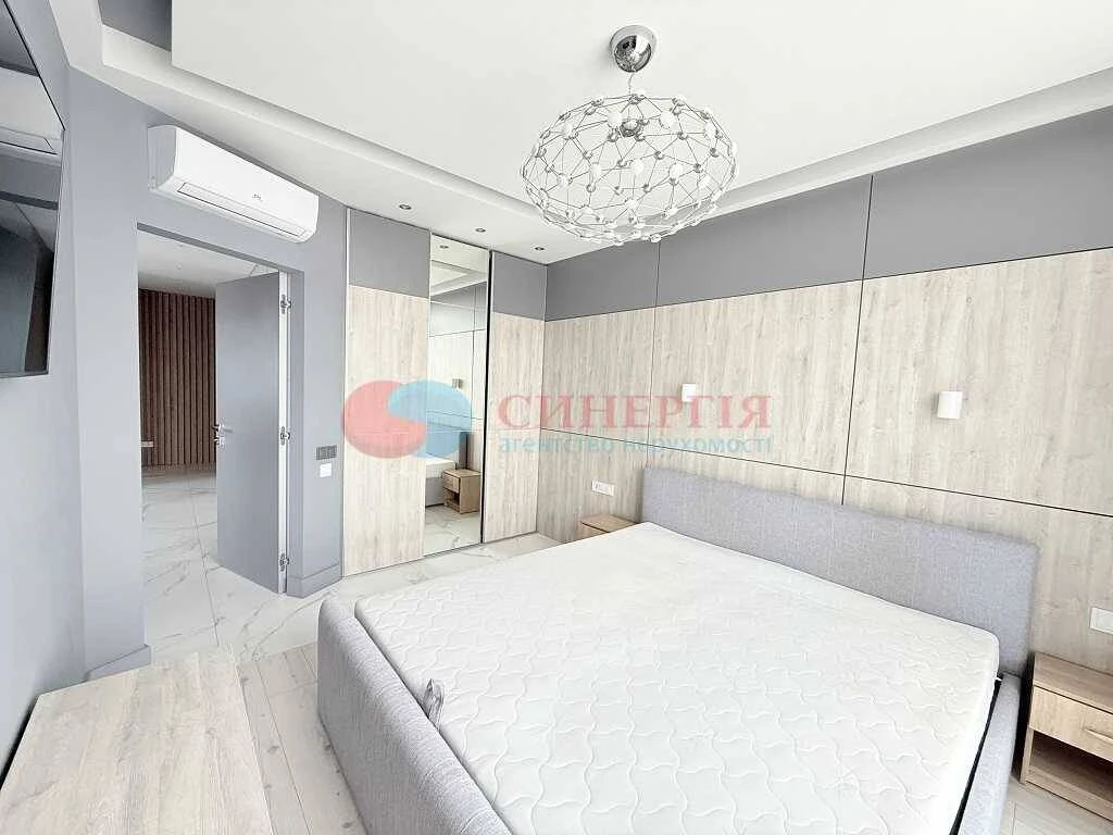 For Rent Long-Term 2-Room Apartment Kyiv, Pechersk, John Mack