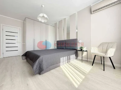 For long-term rent 2-room apartment Kyiv, Шевченківський district, Yuryi Illienka