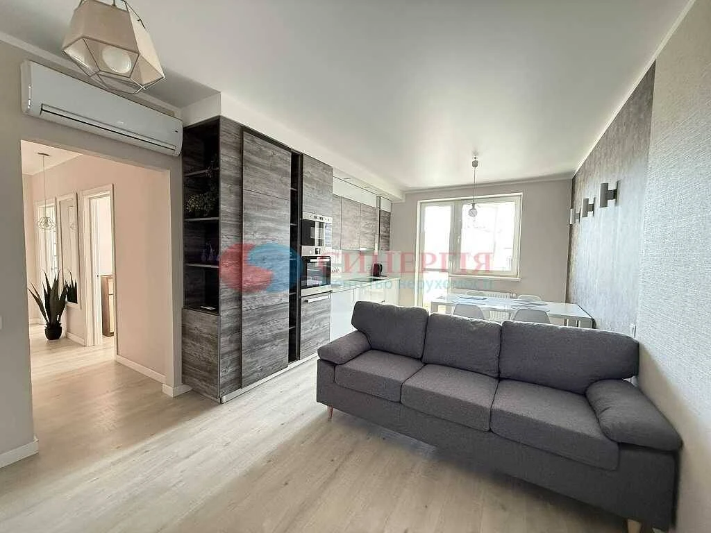 For long-term rent 2-room apartment Kyiv, Шевченківський district, Yuryi Illienka